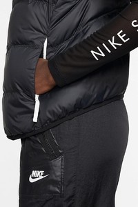  Nike Sportswear Down-fill Reversible Vest Çift Taraflı Kaz Tüyü Yelek CV8684-010 FS