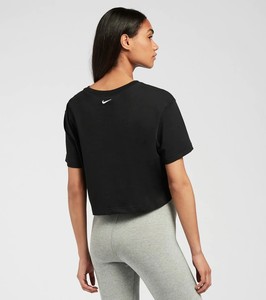  Nike Sportswear Crop T-shirt Siyah Kadın Tişört -  DJ4125-010