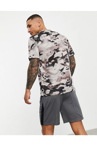  Nike Dri-Fıt Men's Camo Training Erkek T-Shirt CU8477-033-033