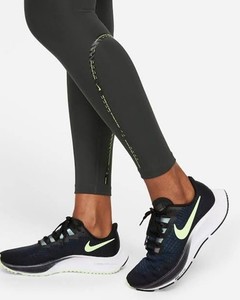  Nike Epic Faster 7/8 Bantlı Orta Bel Kadın Koşu Taytı DD4174-070