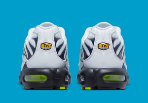  Nike Air Max Plus- DV7140-100