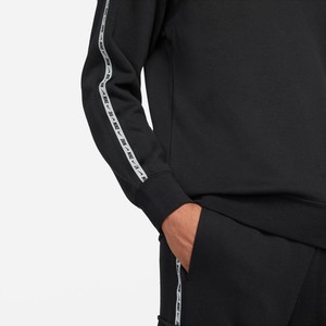  Nike Repeat Taping Polar Sweatshirt - Siyah-DQ1938-010 (BİR BEDEN KÜÇÜK ALMANIZI ÖNERİYORUZ)