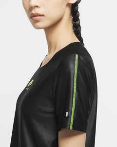  NIKE Aır Women's Graphic Running T-Shirt Top DJ0909-010