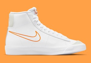  Nike Blazer Mid '77-DV7142-100 (DAR KALIP YARIM NUMARA  ÖNERİYORUZ)